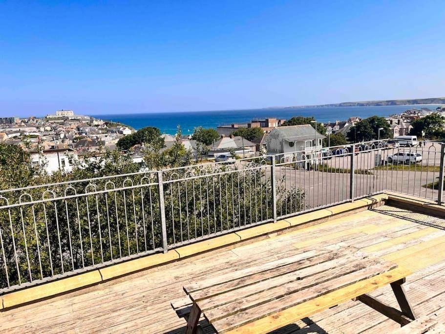 2Bed With Pool & Sea View Apartment New Quay Dış mekan fotoğraf